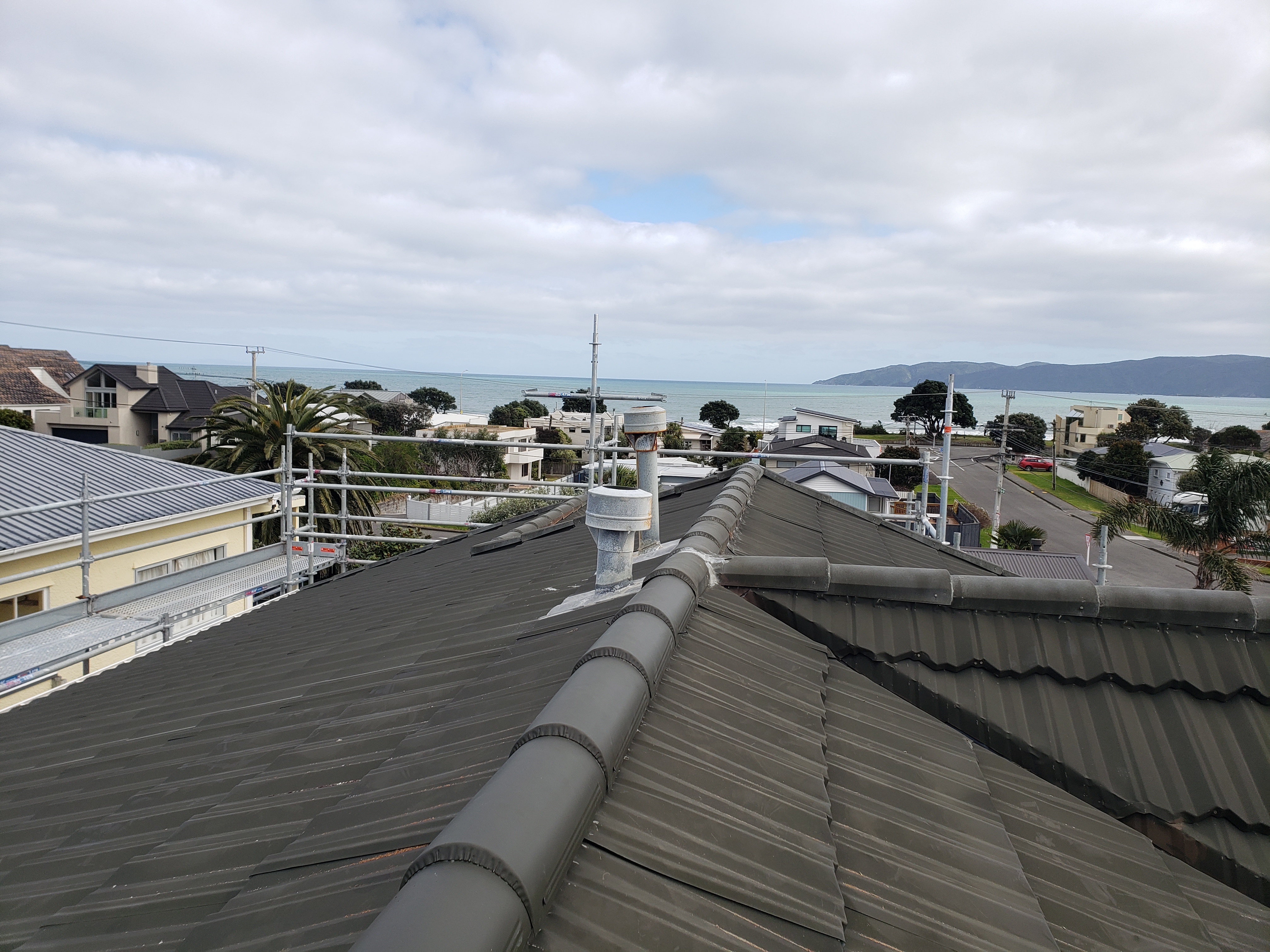Colorsteel roofing installation Wellington